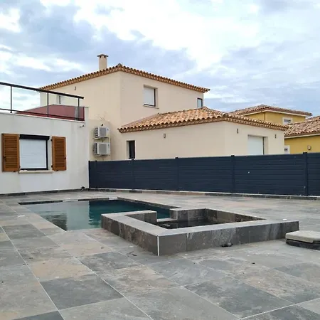 305 Villa De Standing Avec Piscine Villa *