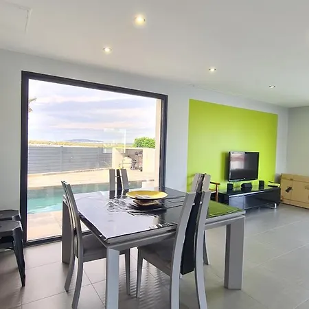 305 Villa De Standing Avec Piscine Villa *